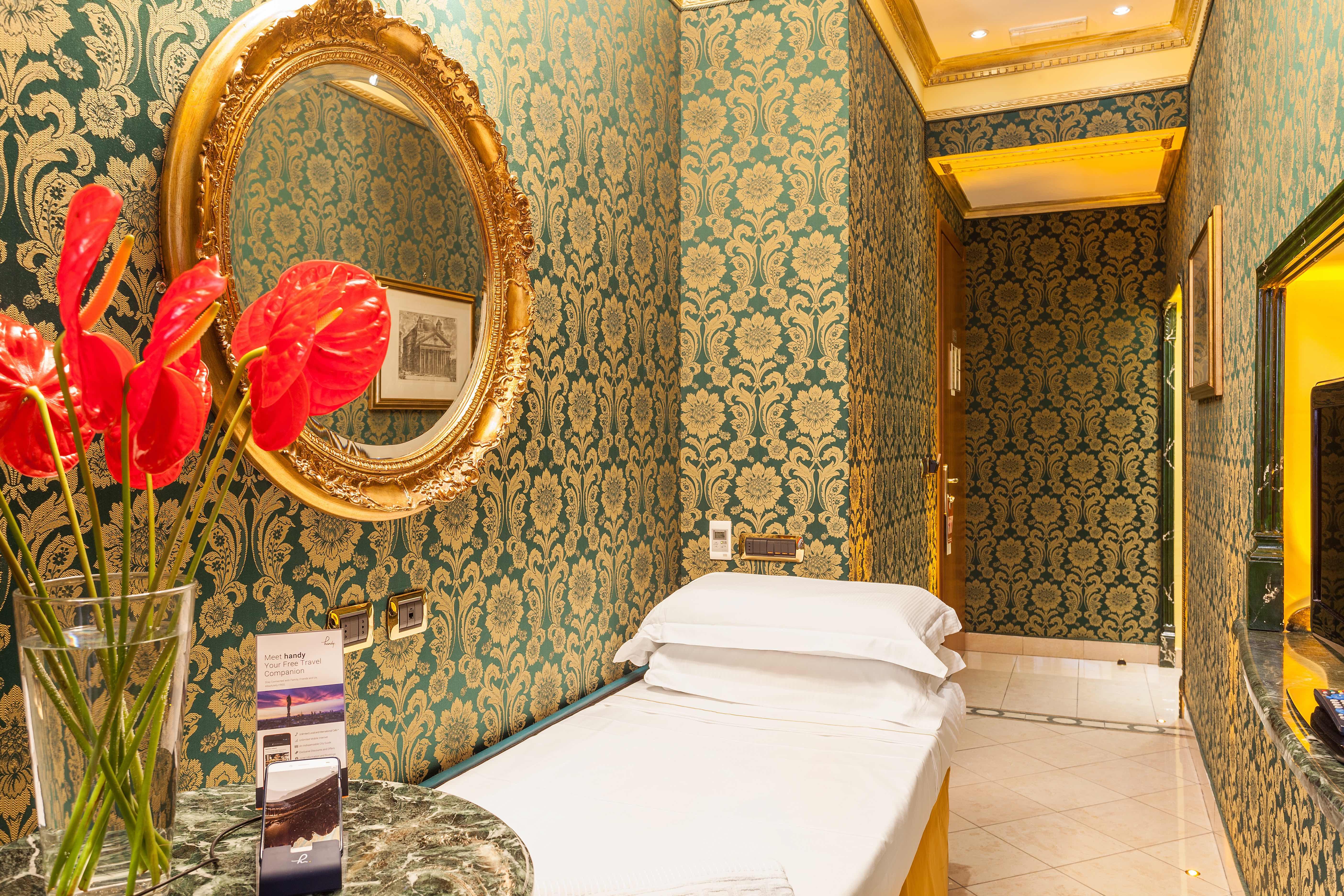 Hotel Manfredi Suite In Rome Exterior photo